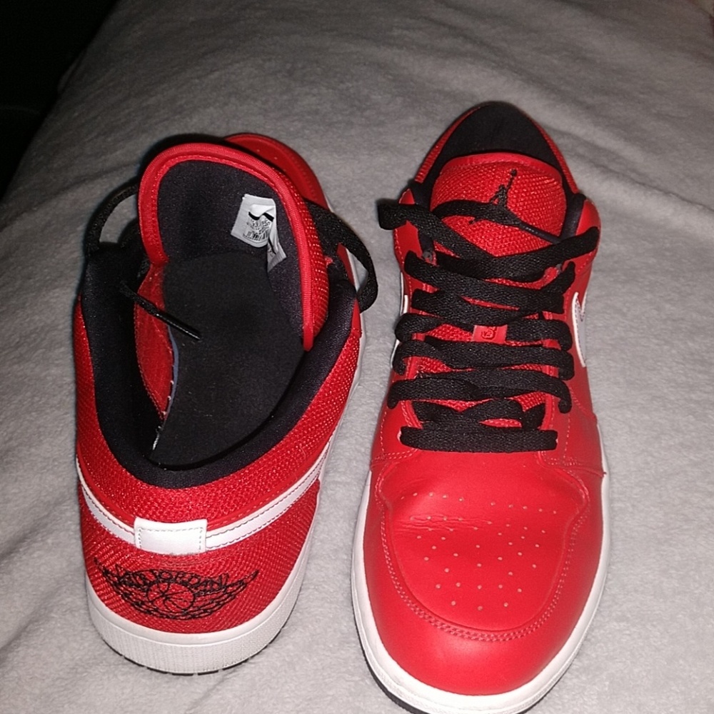 Men's Air Jordan 1 Retro Low Authentic Sz 13 Shoes